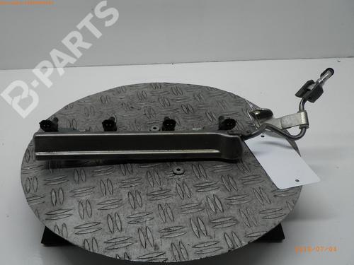 Used Injection rail NISSAN NV200 Van 1.6 16V (VM20, M20N, M20, M20L, M20M) (110 hp) 944387
