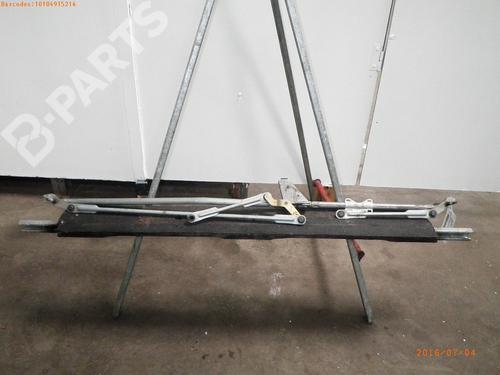 Used Front wipers mechanism PEUGEOT 307 (3A/C) 1.4 (75 hp) 944399