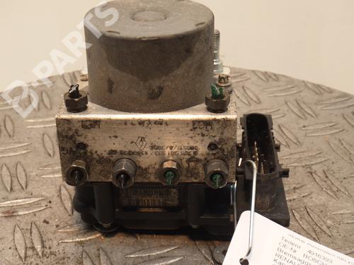 Used ABS pump RENAULT KANGOO Express (FC0/1_) 1.5 dCi (FC1E) (68 hp) 272199
