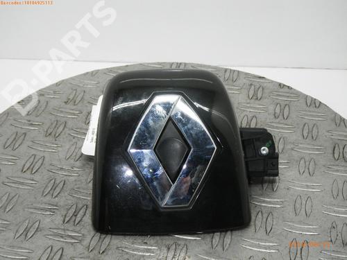 Used Tailgate handle RENAULT CLIO II (BB_, CB_) 1.2 (BB0A, BB0F, BB10, BB1K, BB28, BB2D, BB2H, CB0A,... (58 hp) 945337