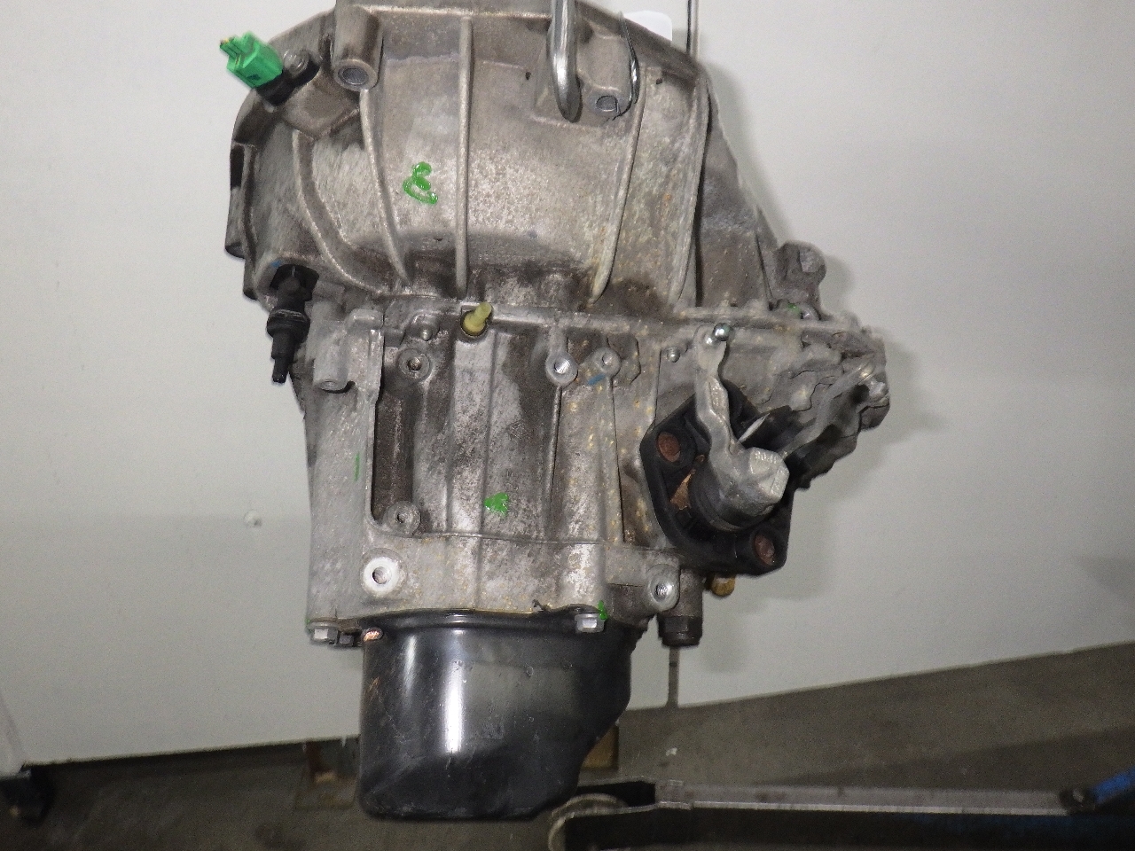 Used Gearbox NISSAN MICRA III (K12) 1.2 16V (65 hp) 273090