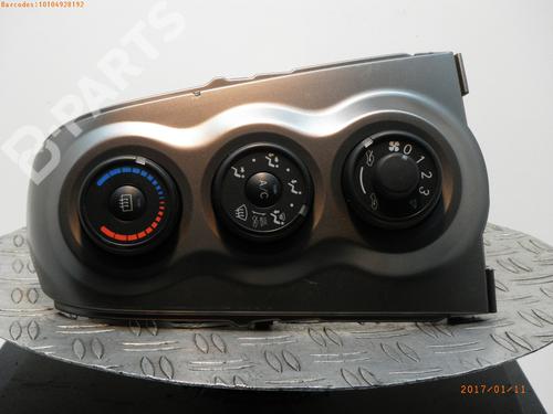 Used Climate control TOYOTA YARIS (_P9_) 1.0 VVT-i (KSP90_, KSP90R) (69 hp) 945644