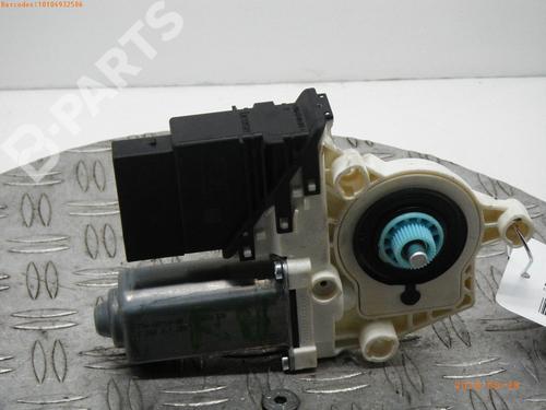 Rudehejsemotor bagstkærm højre SEAT LEON (1P1) 2.0 TFSI | BP273525E22 