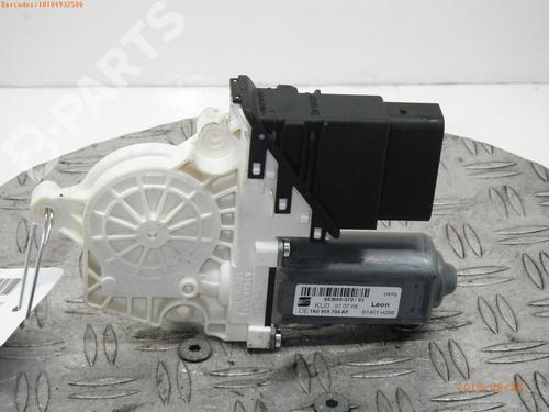 Rudehejsemotor bagstkærm højre SEAT LEON (1P1) 2.0 TFSI | BP273525E22 