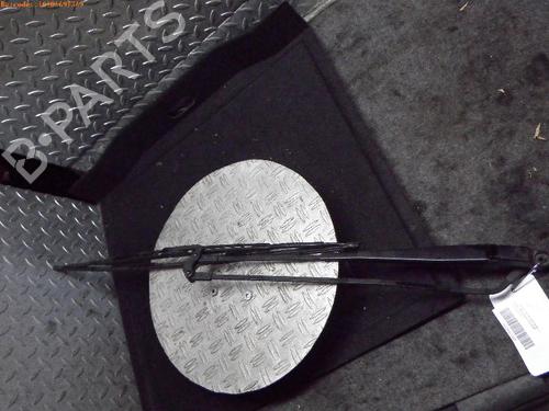 Used Rear windshield wiper arm PEUGEOT 107 (PM_, PN_) 1.0 (68 hp) 14752518