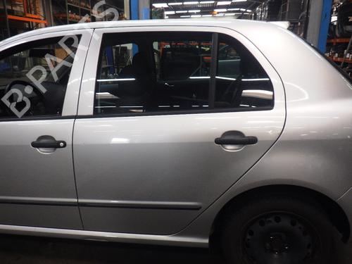Dør venstre bagtil Dør venstre bagtil SKODA FABIA I (6Y2) 1.2 (54 hp) 32516720 32516720