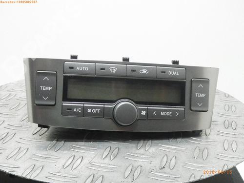 Used Climate control TOYOTA AVENSIS Estate (_T25_) 2.2 D-CAT (ADT251_, ADT251R) (177 hp) 1253645
