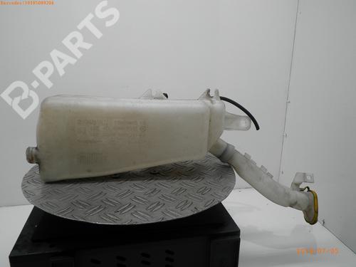 Used Windscreen washer tank RENAULT CLIO III (BR0/1, CR0/1) 1.2 16V (BR02, BR0J, BR11, CR02, CR0J, CR11) (75 hp) 1757990