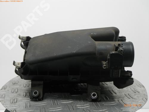Used Air filter box TOYOTA YARIS (_P9_) 1.33 VVT-i (NSP90_, NSP90R) (100 hp) 1571410