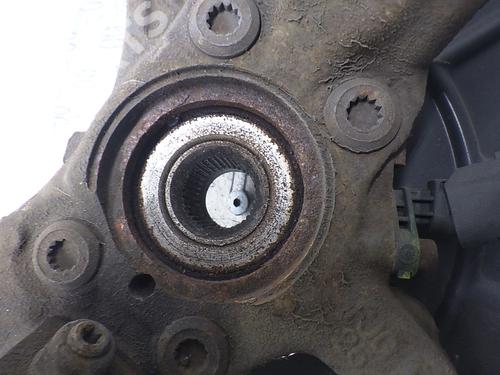Right front steering knuckle VW TOURAN (1T1, 1T2) 1.9 TDI | BP2532110M26 