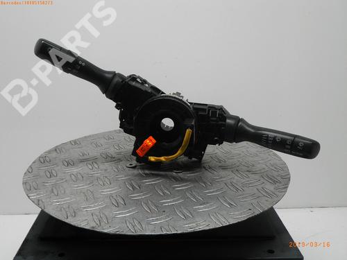 Used Switch TOYOTA YARIS (_P9_) 1.4 D-4D (NLP90_, NLP90R) (90 hp) 2814709