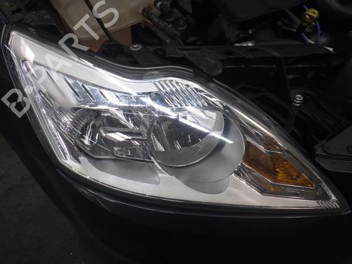 Used Right headlight FORD FOCUS II (DA_, HCP, DP) 1.6 TDCi (109 hp) 27185563