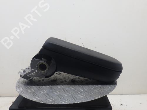 Apoyobrazos central SEAT IBIZA IV (6J5, 6P1) 1.0 TSI (110 hp) 31813930