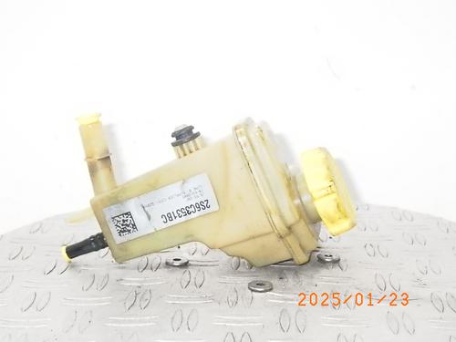 Used Power steering reservoir FORD FIESTA V (JH_, JD_) 1.3 (60 hp) 21845626