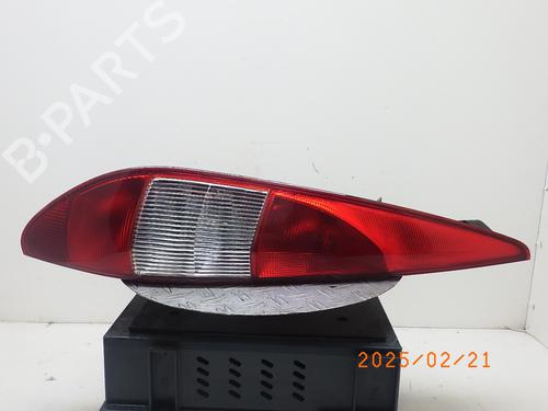 Used Left taillight FORD MONDEO III Turnier (BWY) 1.8 16V (125 hp) 23660487