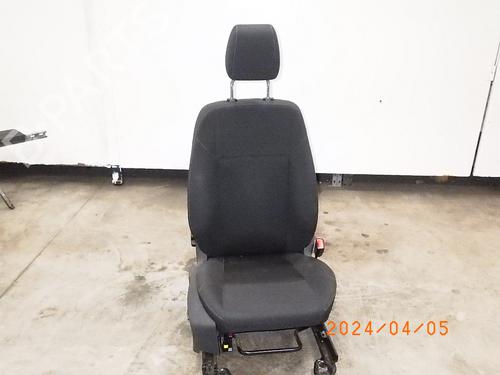 Used Right front seat FORD FOCUS III Turnier 1.0 EcoBoost (125 hp) 17439098