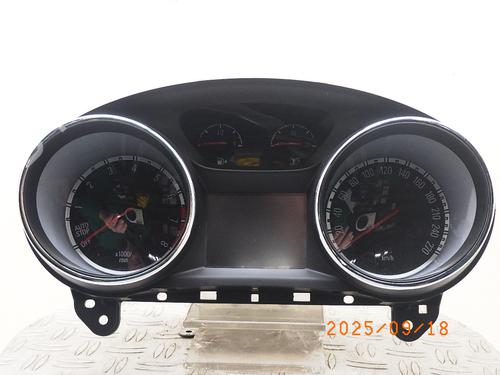 Used Instrument cluster OPEL ASTRA K (B16) 1.0 Turbo (68) (105 hp) 29004162