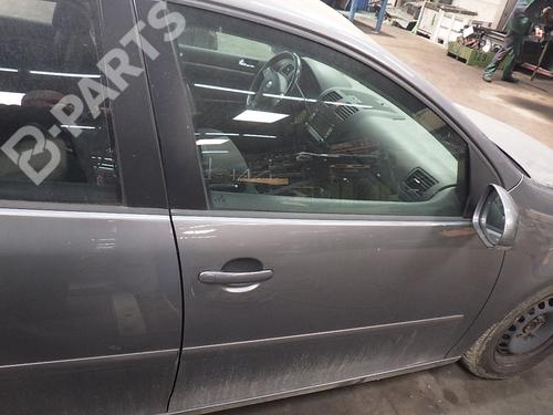 Used Right front door VW GOLF V (1K1) 2.0 TDI 16V (140 hp) 3364219