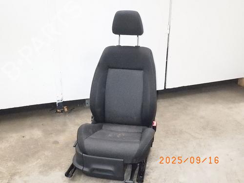 Used Right front seat VW POLO V (6R1, 6C1) 1.2 TSI (90 hp) 28813595