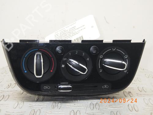 Commande Chauffage MITSUBISHI MIRAGE / SPACE STAR VI Hatchback (A0_A) 1.2 (A03A) (80 hp) 19795068
