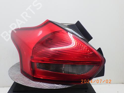 Used Left taillight FORD FOCUS III 1.0 EcoBoost (125 hp) 18697495