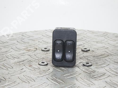 Used Switch OPEL MERIVA A MPV (X03) 1.6 (E75) (87 hp) 9815440