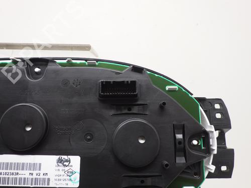 Instrument cluster DACIA SANDERO II 1.0 SCe 75 (B8JC, B8JD, B8NC) | BP23045204C47 