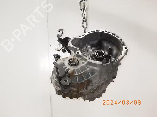 Used Gearbox HYUNDAI GETZ (TB) 1.1 (67 hp) 13896564