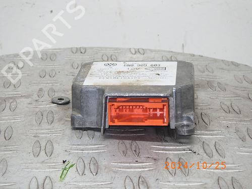 Airbag styreenhed VW POLO III (6N1) 45 1.0 (45 hp) 15414108