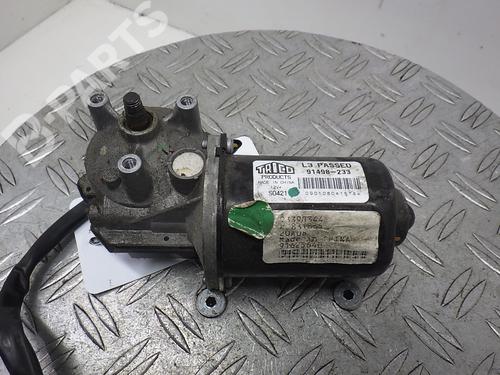 Essuie-glace moteur avant OPEL MERIVA A MPV (X03) 1.6 (E75) (105 hp) 4929896