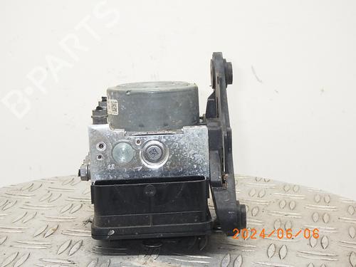 Used ABS pump VW GOLF VII (5G1, BQ1, BE1, BE2) 1.6 TDI (110 hp) 18081434