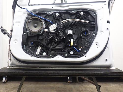 Right front door HYUNDAI IONIQ (AE) 1.6 GDI Hybrid | BP24881469C3 