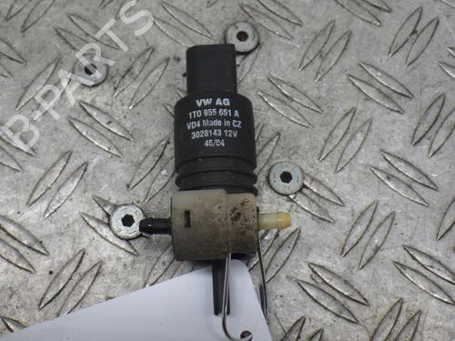 Used Washer pump SKODA FABIA I (6Y2) 1.4 16V (75 hp) 14754062