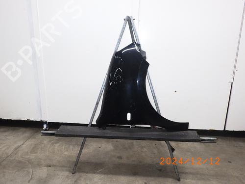 Used Right front fenders RENAULT TWINGO III (BCM_, BCA_) 1.0 SCe 70 (BCMB) (69 hp) 22222137
