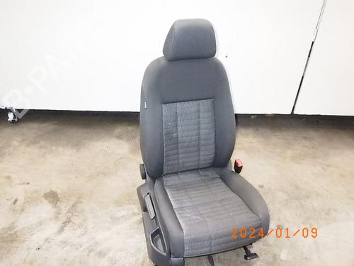 Used Right front seat VW GOLF PLUS V (5M1, 521) 1.9 TDI (105 hp) 16135380
