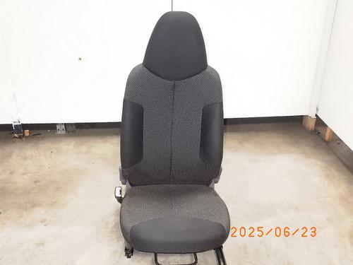 Banco frente esquerdo TOYOTA AYGO (_B1_) 1.0 (KGB10_, KGB10R) (68 hp) 26641712