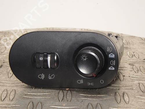 Forlygtekontakt SEAT IBIZA III (6L1) 1.4 16V (86 hp) 31046697