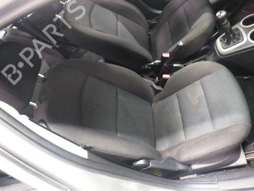 Used Right front seat MAZDA 2 (DY) 1.4 (80 hp) 32426128