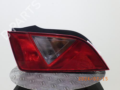 Used Right taillight SEAT Mii (KF1, KE1) 1.0 (60 hp) 16876286