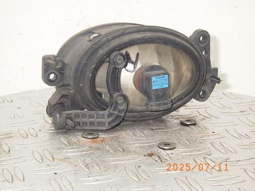 Right front fog light MERCEDES-BENZ E-CLASS (W211) E 200 CDI (211.007) | BP27438020C31 