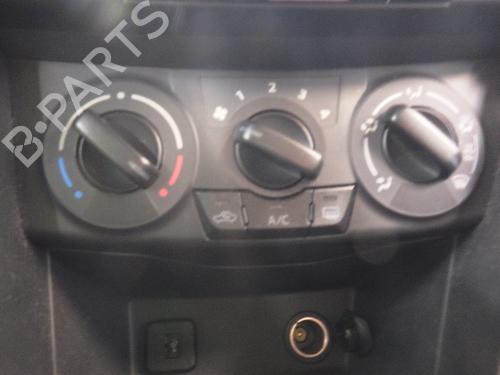 Commande Chauffage SUZUKI SWIFT IV (FZ, NZ) 1.2 (AZH412, ZC72S) (94 hp) 30175012
