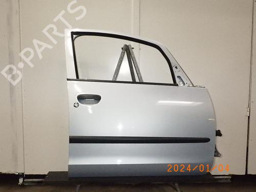 Puerta delantera derecha MITSUBISHI COLT VI (Z3_A, Z2_A) 1.3 (Z21A) (95 hp) 15984404