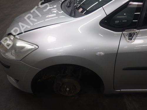 Używane Błotnik przedni lewy TOYOTA AURIS (_E15_) 1.4 (ZZE150_, ZZE150R) (97 hp) 30641655