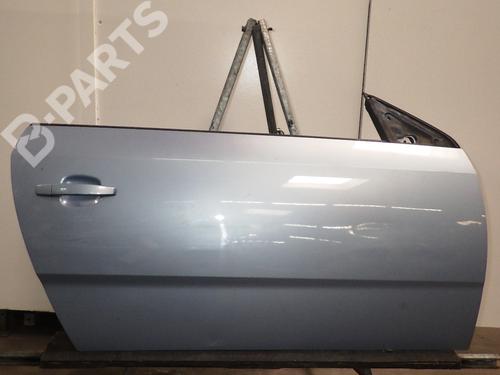 Used Right front door OPEL TIGRA TwinTop (X04) 1.8 (R97) (125 hp) 8140607