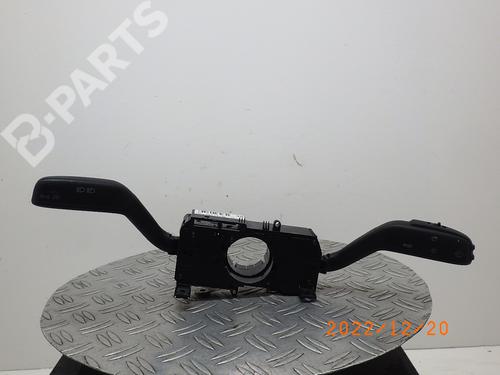 Used Switch SKODA ROOMSTER (5J7) 1.4 (86 hp) 11138156