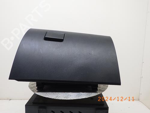 Handskerum MAZDA 3 (BM, BN) 2.0 (120 hp) 22210828