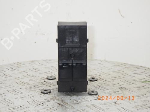 Used Switch NISSAN MICRA III (K12) 1.2 16V (65 hp) 19663884
