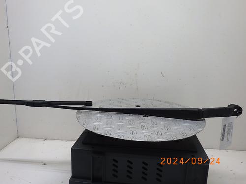 Used Front windshield wiper arm MITSUBISHI MIRAGE / SPACE STAR VI Hatchback (A0_A) 1.2 (A03A) (80 hp) 22950317