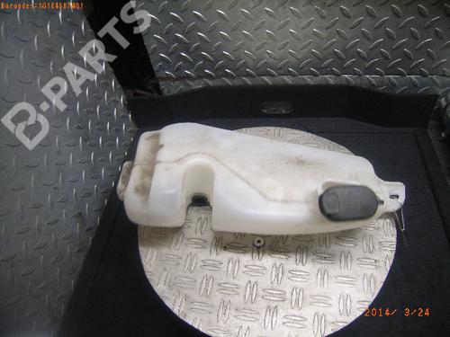 Used Windscreen washer tank DACIA SANDERO 1.2 16V (75 hp) 4782081
