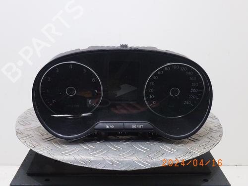 Used Instrument cluster VW POLO V (6R1, 6C1) 1.2 (60 hp) 17586075
